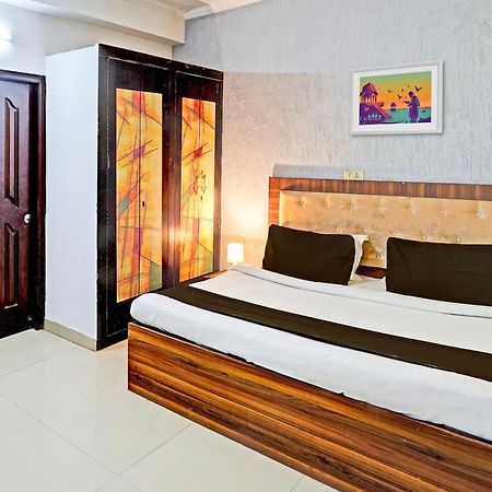 Super Hotel O Palm Dehradun Extérieur photo