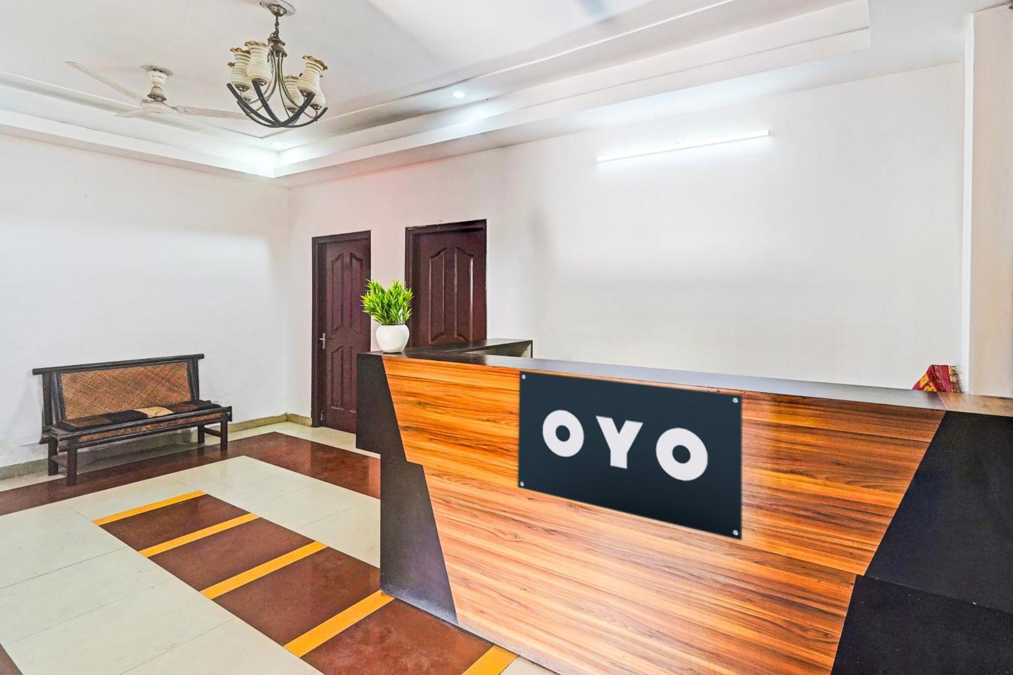 Super Hotel O Palm Dehradun Extérieur photo