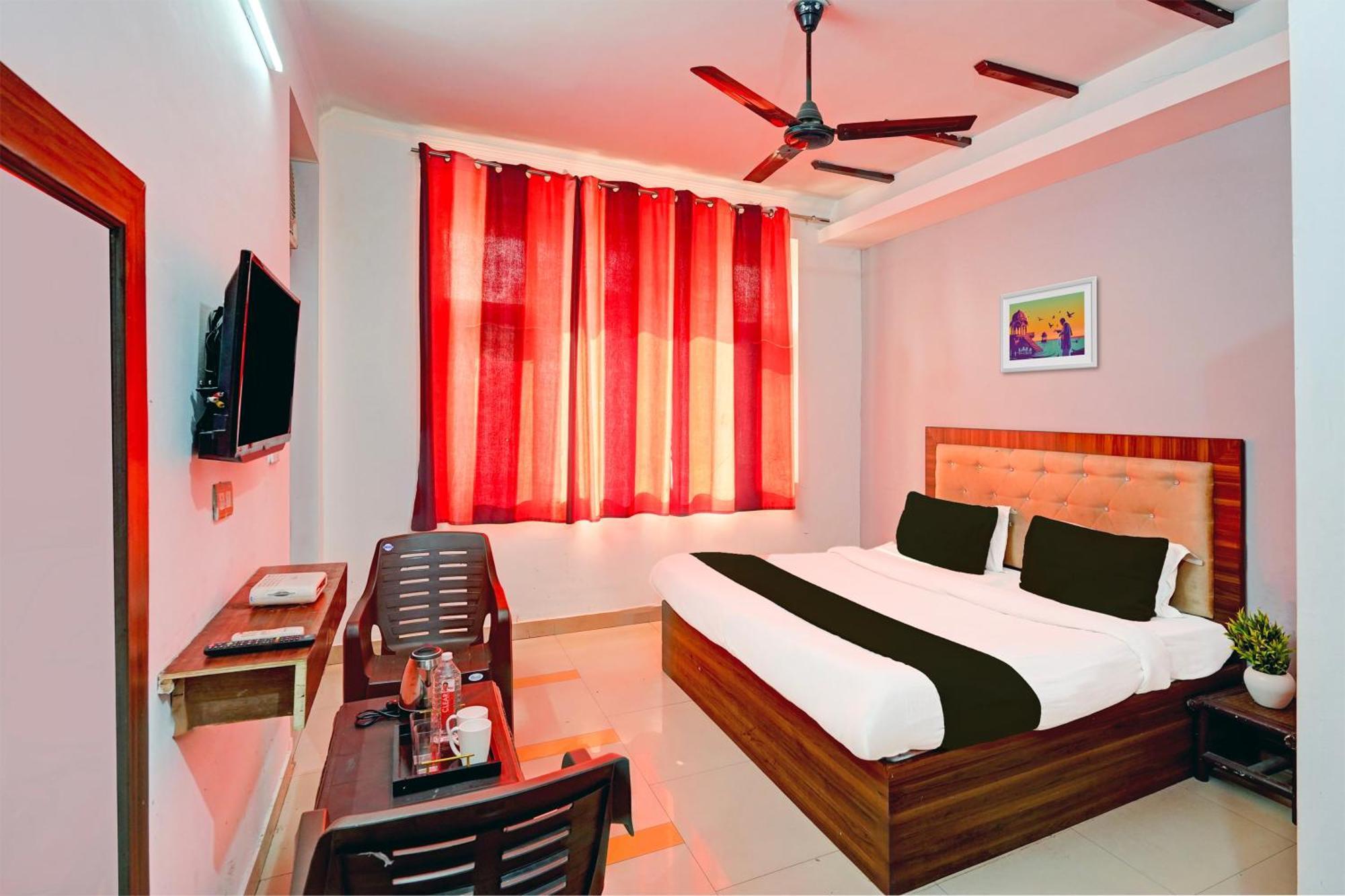 Super Hotel O Palm Dehradun Extérieur photo