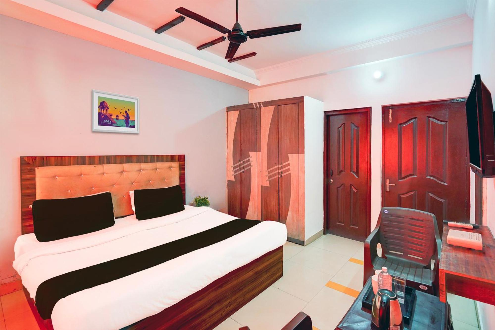 Super Hotel O Palm Dehradun Extérieur photo